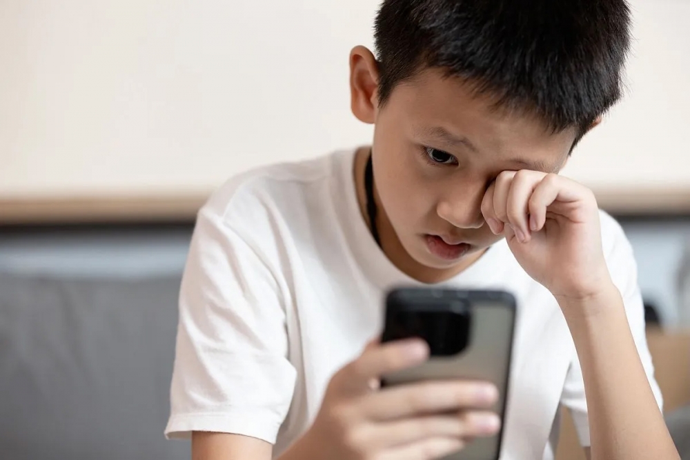 From Playgrounds To Tablets: How Digital Life Is Impacting Children’s Eyes