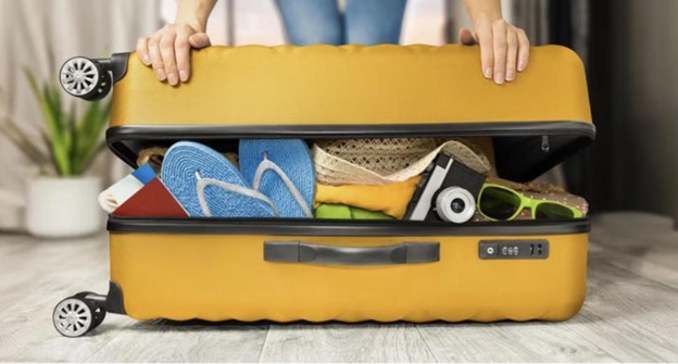 How to Stay Healthy While Travelling: Tips for Kids, Adults, and the Elderly