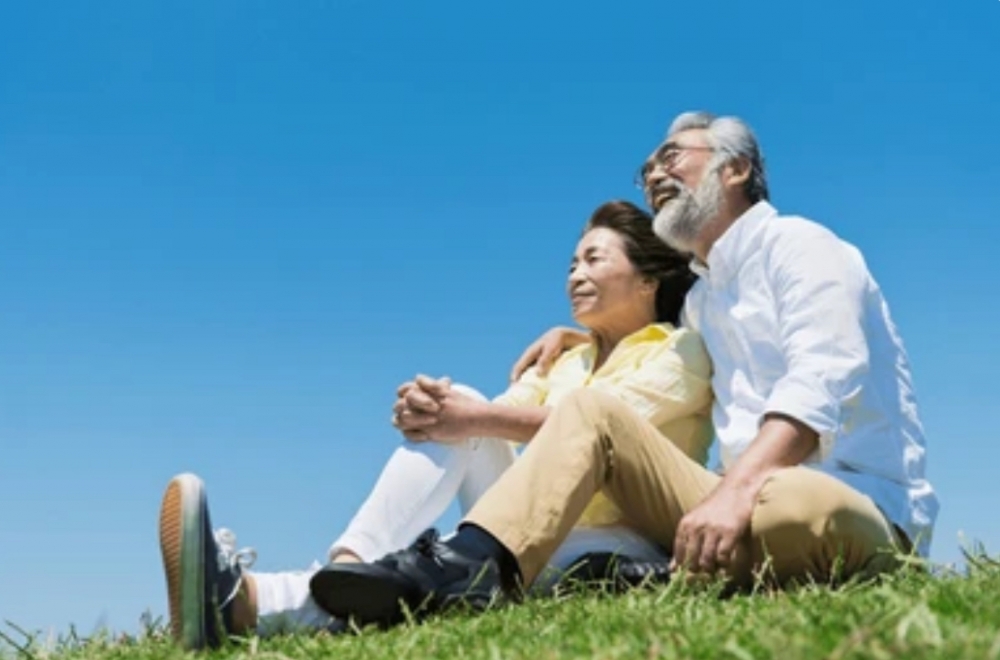 Women & Men: 7 Secrets to Feeling Great as You Age